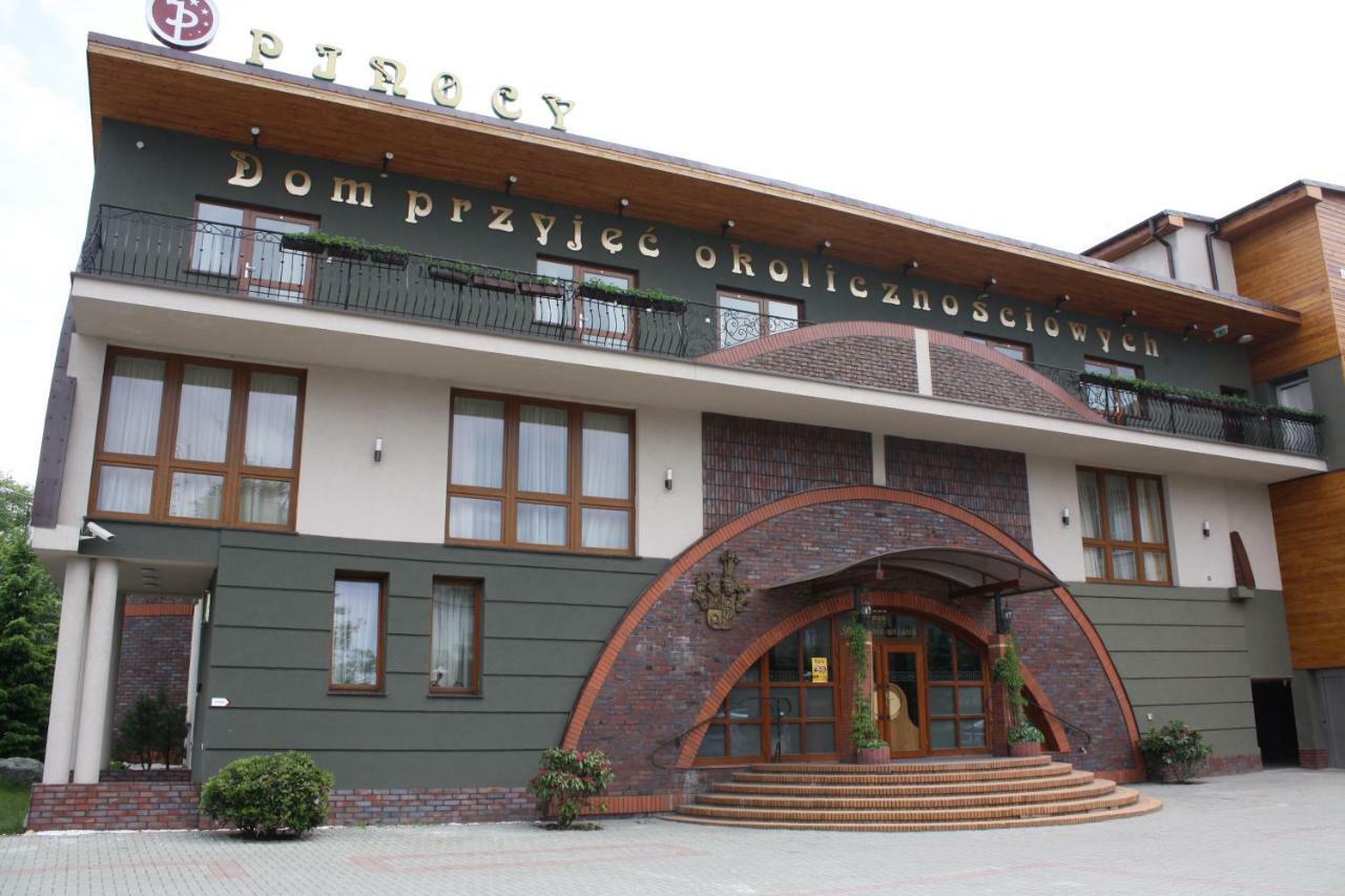 Hotel Pinocy Ledziny Exterior photo